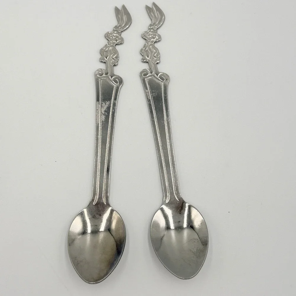 Vintage Bugs Bunny Looney Tunes Metal Spoon Set Pair‎ Character Collectibles 2pc